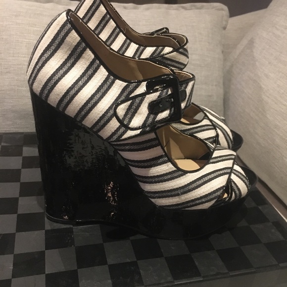 Black/white striped wedge with patent cork heel - Picture 2 of 8